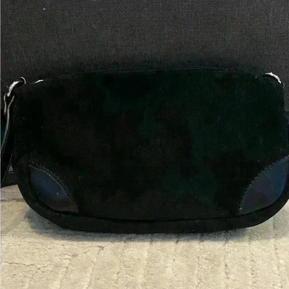 Vintage RELIC small black purse
